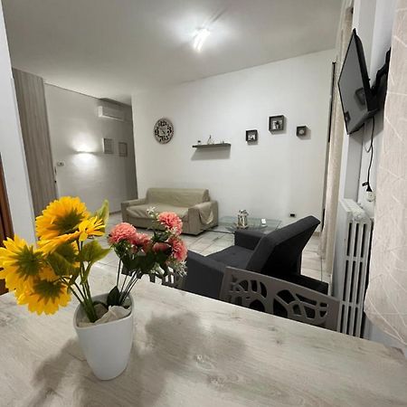 Joya Apartament Taranto Exterior photo