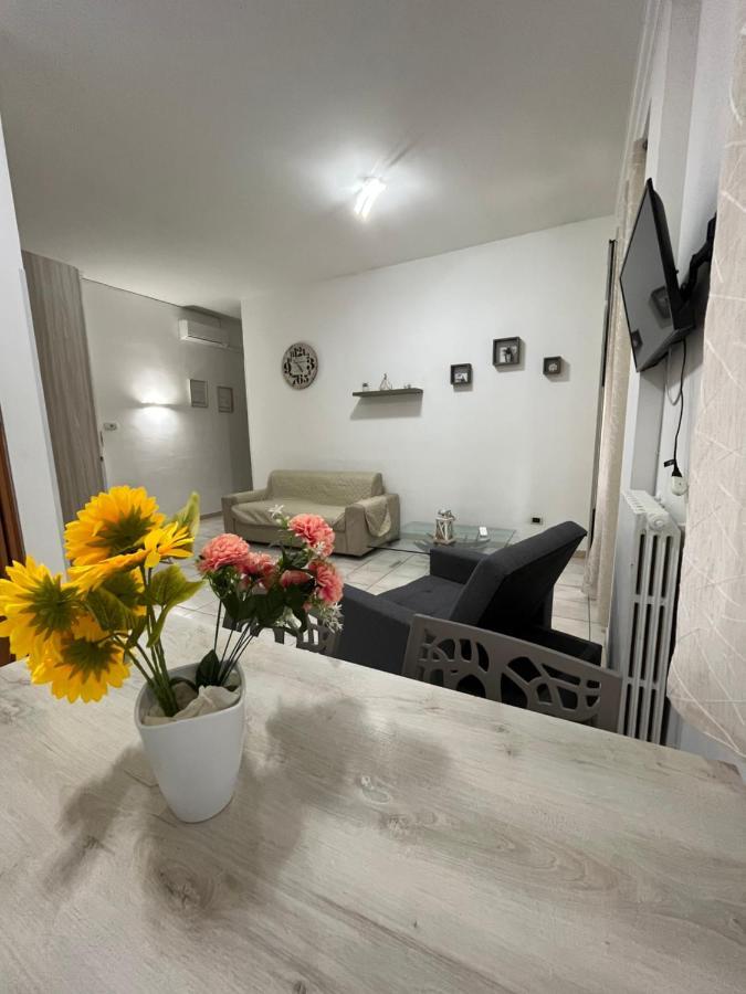 Joya Apartament Taranto Exterior photo