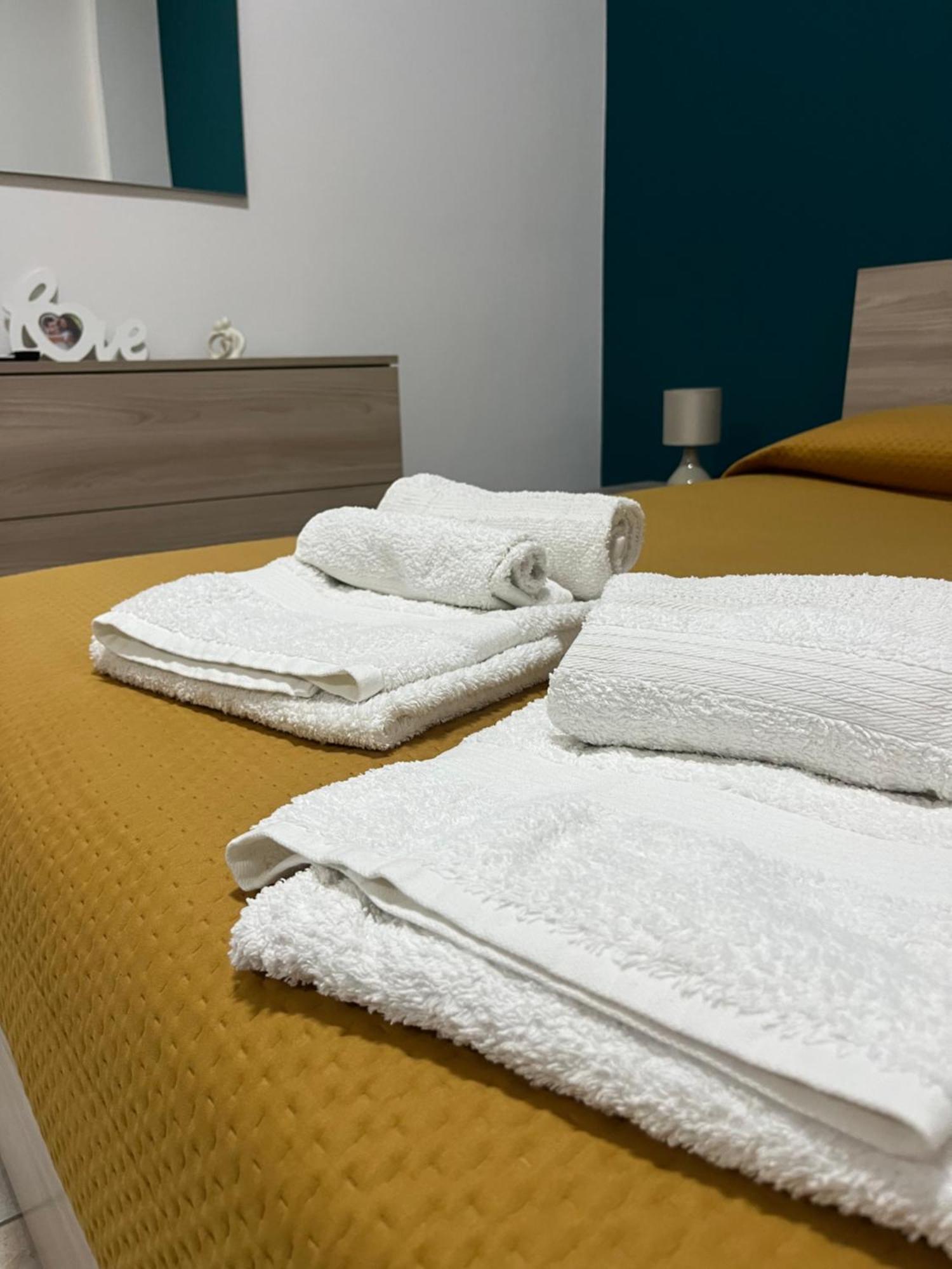 Joya Apartament Taranto Exterior photo