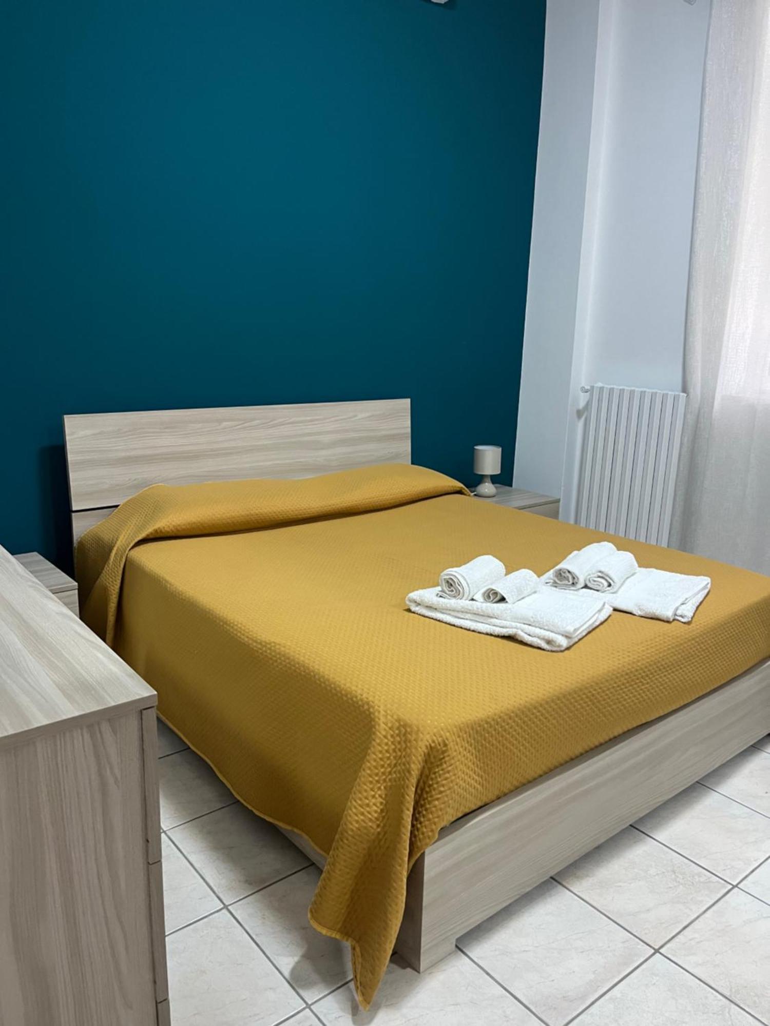 Joya Apartament Taranto Exterior photo