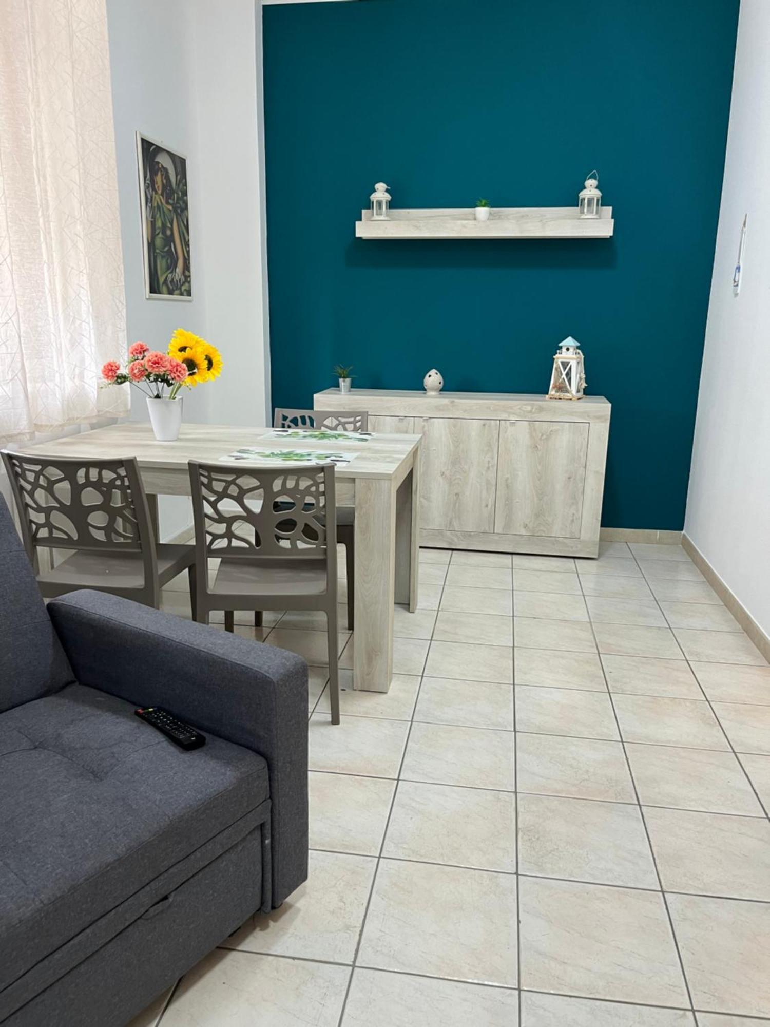 Joya Apartament Taranto Exterior photo